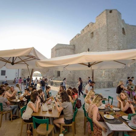 Casa Vacanze Antiche Mura E Poi Монополи Екстериор снимка