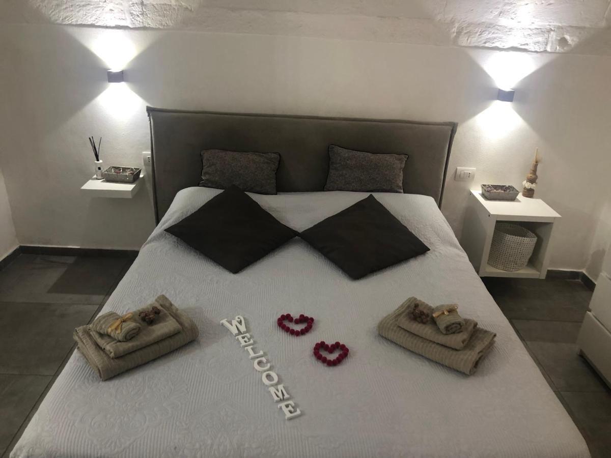 Casa Vacanze Antiche Mura E Poi Монополи Екстериор снимка